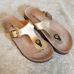 Hot Kiss women's sandals sz 6.5